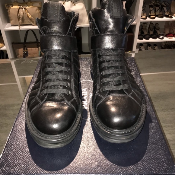 Men’s Prada shoes - Picture 3 of 7